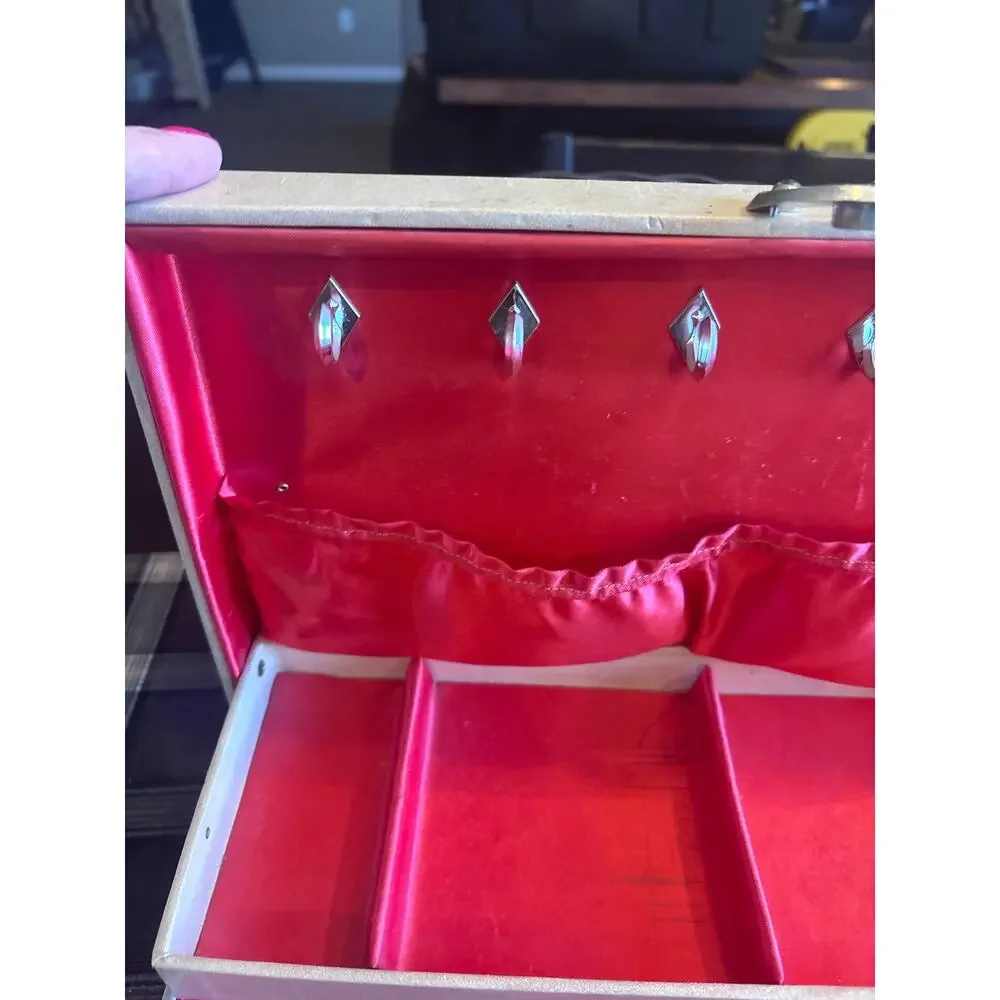 None and/or Unknown vintage jewelry